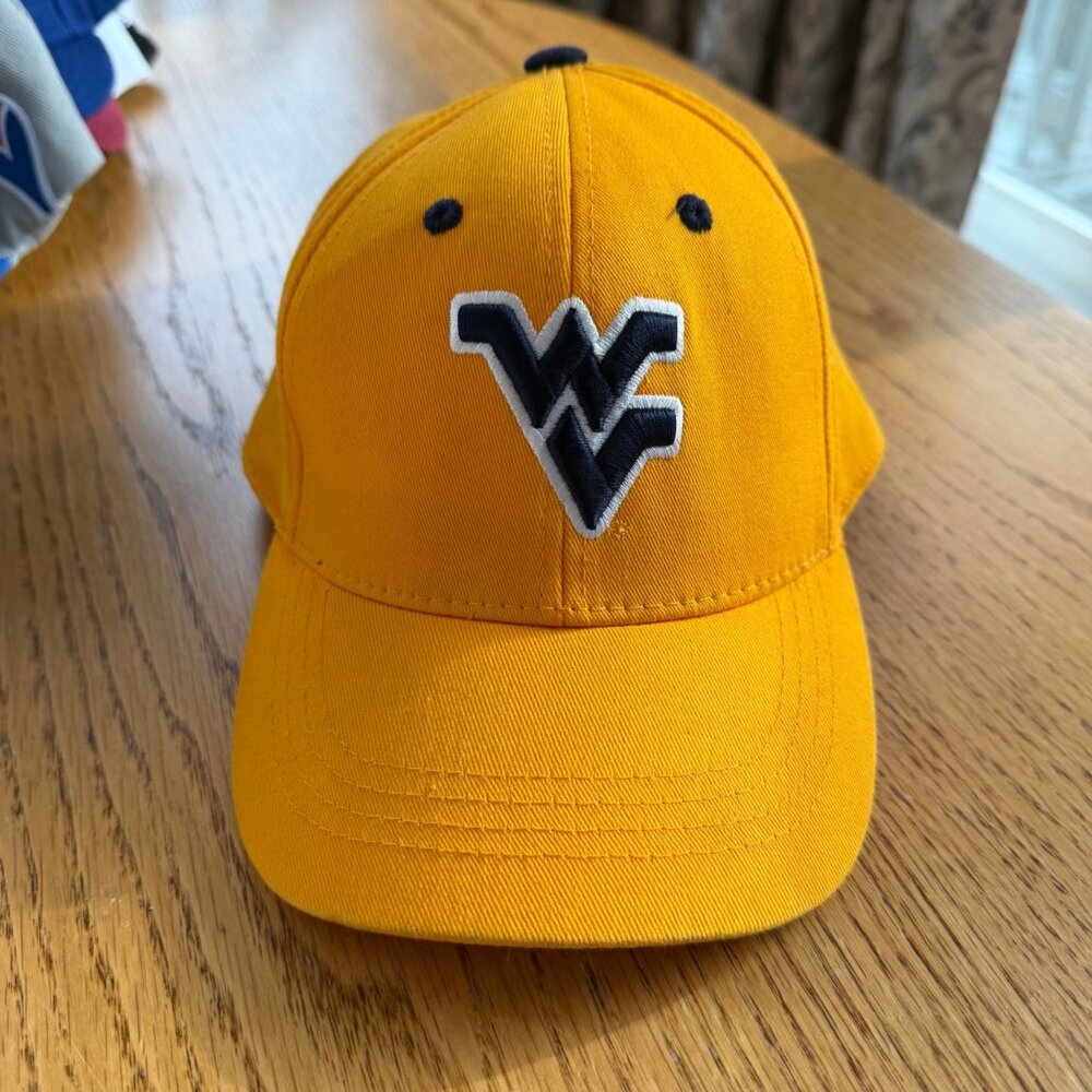 THE ROOKIE YELLOW WVU WEST VIRGINIA FITTED HAT 6 1/2 TO 6 7/8